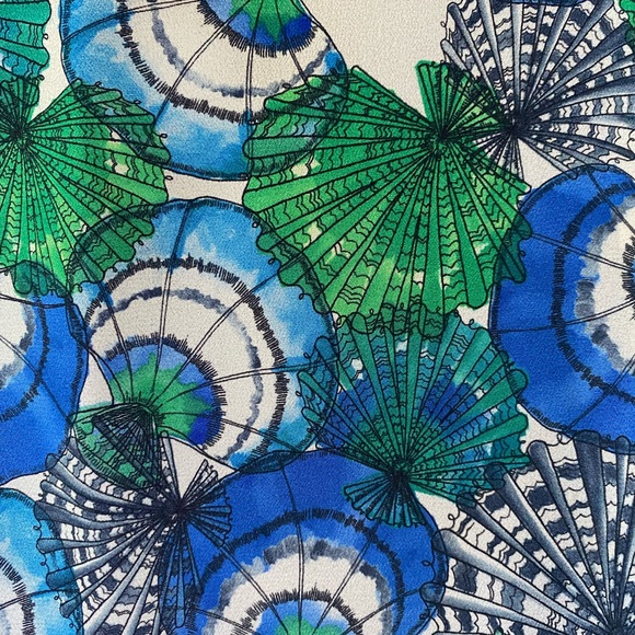 Gorgeous Emilio Pucci Shift Dress in Blue and Green Shell Print - Picture 2 of 6